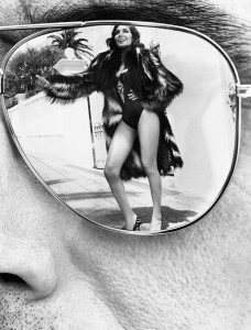SUNGLASS