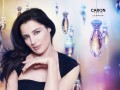007 Luisa Ranieri Caron Les Parfums