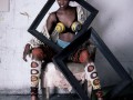 37  GRACE JONES ADORATION STUDIO