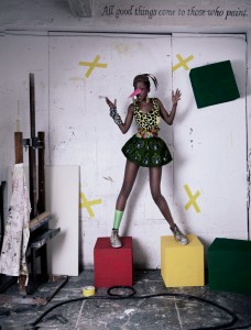 38 GRACE JONES ADORATION STUDIO